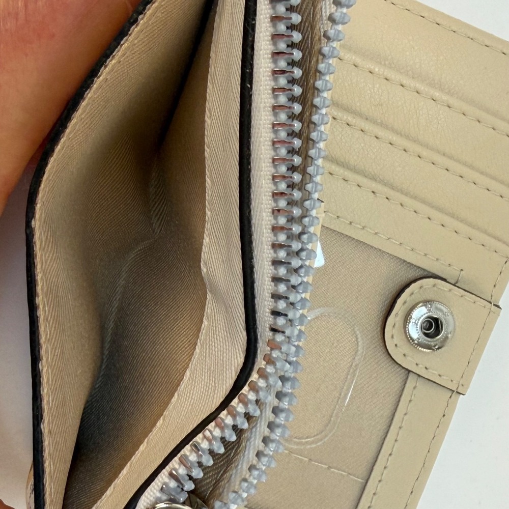 Safe Keeper Wallet Snap Bifold White Floral Garden Compact CC, Coin 3.5 x 4.5 - Picture 8 of 10